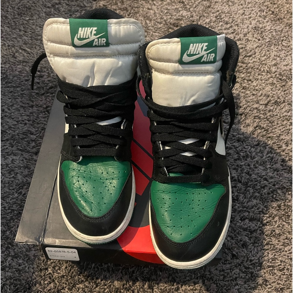 Air Jordan 1 Retro High OG GS 'Pine Green'